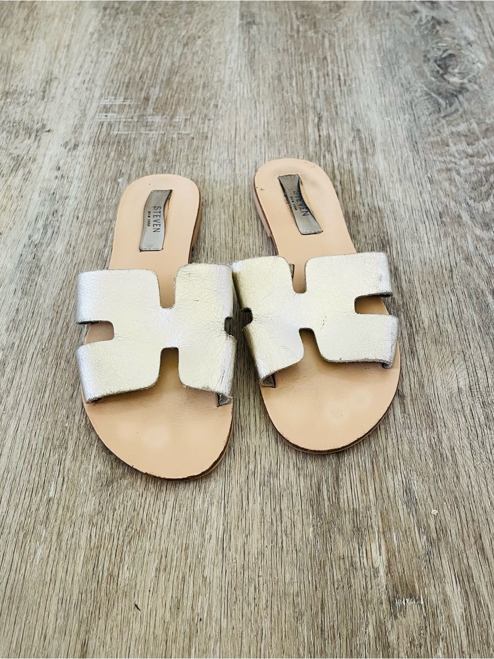 STEVEN by Steve Madden White Leather H Cutout Slide Sandals
